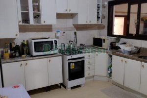 Casa com 228m², 3 dormitórios, 2 vagas, no bairro Panazzolo em Caxias do Sul para Comprar