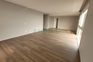 Apartamento com 174m², 3 dormitórios, 3 vagas, no bairro Sanvitto em Caxias do Sul para Alugar