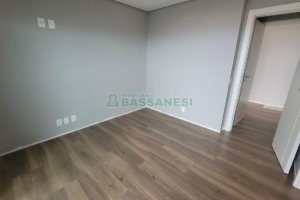 Apartamento com 174m², 3 dormitórios, 3 vagas, no bairro Sanvitto em Caxias do Sul para Alugar