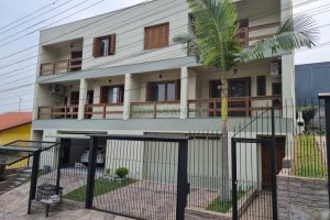 Sobrado com 185m², 3 dormitórios, 2 vagas, no bairro De Lazzer em Caxias do Sul para Comprar