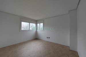 Apartamento com 104m², 3 dormitórios, 2 vagas, no bairro Universitário em Caxias do Sul para Comprar
