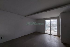 Apartamento com 104m², 3 dormitórios, 2 vagas, no bairro Universitário em Caxias do Sul para Comprar