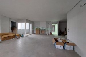 Apto/Cobertura com 195m², 3 dormitórios, 2 vagas, no bairro Universitário em Caxias do Sul para Comprar
