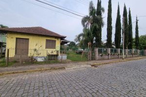 Casa com 100m², 3 dormitórios, no bairro Ana Rech em Caxias do Sul para Comprar