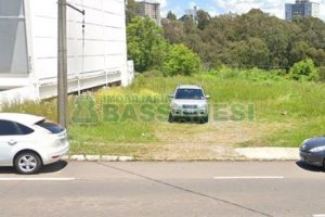 Terreno com 360m², no bairro Sanvitto em Caxias do Sul para Comprar
