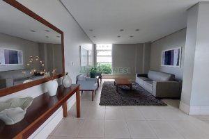 Apartamento com 101m², 3 dormitórios, 2 vagas, no bairro Universitário em Caxias do Sul para Comprar
