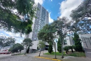 Apartamento com 101m², 3 dormitórios, 2 vagas, no bairro Universitário em Caxias do Sul para Comprar