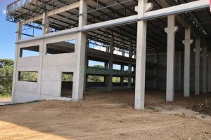 Pavilhão com 1492m², no bairro São Cristóvão em Caxias do Sul para Alugar