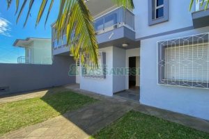 Casa com 136m², 3 dormitórios, 1 vaga, no bairro Universitário em Caxias do Sul para Alugar