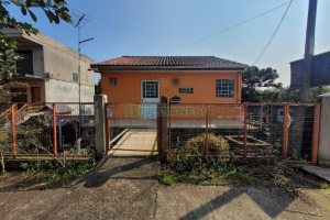 Casa com 113m², 2 dormitórios, 1 vaga, no bairro Desvio Rizzo em Caxias do Sul para Comprar