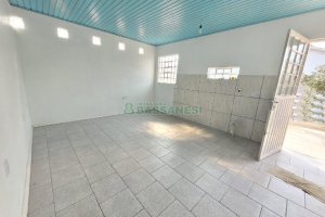Casa com 113m², 2 dormitórios, 1 vaga, no bairro Desvio Rizzo em Caxias do Sul para Comprar