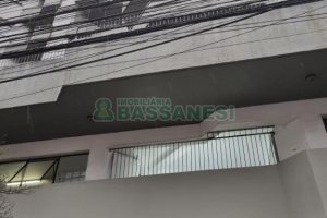 Loja com 60m², no bairro Centro em Caxias do Sul para Comprar