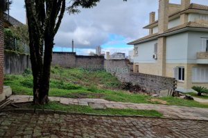 Terreno com 448m², no bairro Jardim América em Caxias do Sul para Comprar