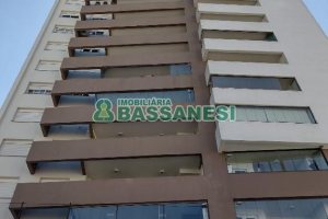 Apto Mobiliado com 90m², 2 dormitórios, 2 vagas, no bairro São Pelegrino em Caxias do Sul para Alugar