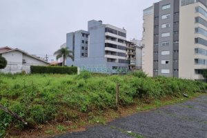 Terreno com 1260m², no bairro Sanvitto em Caxias do Sul para Comprar