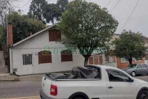 Casa, 8 dormitórios, no bairro São Pelegrino em Caxias do Sul para Comprar