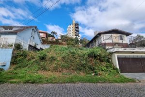 Terreno com 434m², no bairro São Leopoldo em Caxias do Sul para Comprar
