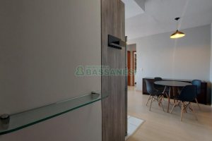 Apto Mobiliado com 54m², 2 dormitórios, 1 vaga, no bairro De Lazzer em Caxias do Sul para Alugar