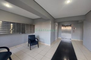 Apto Mobiliado com 60m², 2 dormitórios, 1 vaga, no bairro Lourdes em Caxias do Sul para Alugar