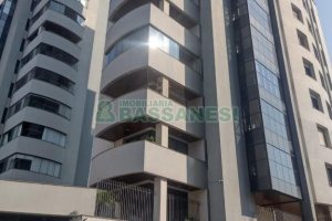 Apto/Cobertura com 423m², 3 dormitórios, 2 vagas, no bairro Medianeira em Caxias do Sul para Comprar