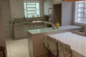 Casa com 154m², 3 dormitórios, 2 vagas, no bairro Cinqüentenário em Caxias do Sul para Comprar