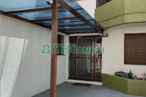 Apartamento com 78m², 3 dormitórios, 1 vaga, no bairro Santa Lúcia em Caxias do Sul para Alugar ou Comprar