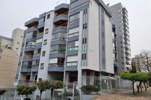 Apartamento com 242m², 3 dormitórios, 3 vagas, no bairro Panazzolo em Caxias do Sul para Comprar