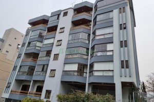 Apartamento com 242m², 3 dormitórios, 3 vagas, no bairro Panazzolo em Caxias do Sul para Comprar
