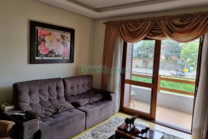 Apartamento com 242m², 3 dormitórios, 3 vagas, no bairro Panazzolo em Caxias do Sul para Comprar