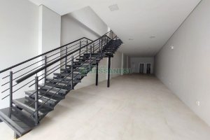 Loja com 250m², no bairro Sanvitto em Caxias do Sul para Alugar