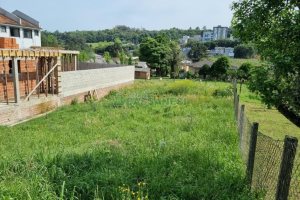 Terreno com 362m², no bairro Vinhedos em Caxias do Sul para Comprar