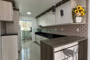 Apartamento com 86m², 2 dormitórios, 2 vagas, no bairro Diamantino em Caxias do Sul para Comprar