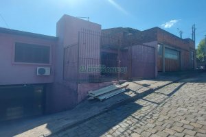 Casa com 90m², 2 dormitórios, 2 vagas, no bairro Esplanada em Caxias do Sul para Alugar