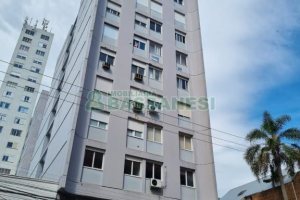 Loja com 42m², no bairro Centro em Caxias do Sul para Alugar ou Comprar
