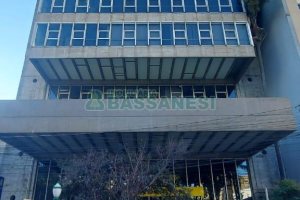 Sala com 120m², no bairro Centro em Caxias do Sul para Alugar