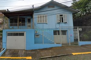 Casa com 150m², 3 dormitórios, no bairro Cristo Redentor em Caxias do Sul para Comprar