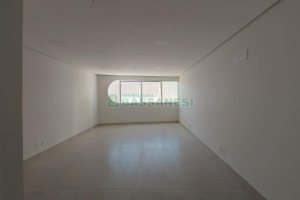 Sala com 34m², no bairro Villagio Iguatemi em Caxias do Sul para Alugar