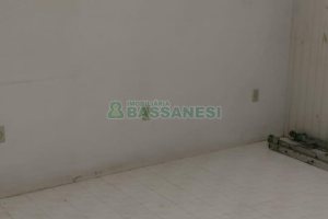 Casa com 106m², 4 dormitórios, 1 vaga, no bairro Marechal Floriano em Caxias do Sul para Comprar