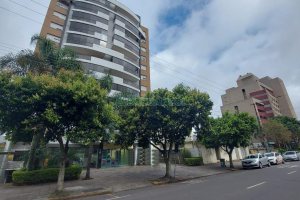 Apartamento com 78m², 2 dormitórios, 2 vagas, no bairro Centro em Caxias do Sul para Comprar