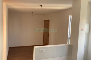 Apartamento com 47m², 2 dormitórios, 1 vaga, no bairro Desvio Rizzo em Caxias do Sul para Alugar