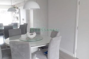 Apartamento com 70m², 2 dormitórios, 2 vagas, no bairro São José em Caxias do Sul para Comprar