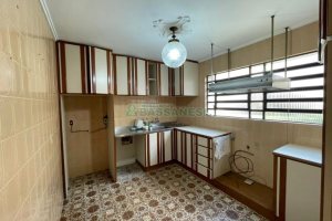 Casa com 200m², 4 dormitórios, 1 vaga, no bairro Nossa Senhora de Lourdes em Caxias do Sul para Comprar