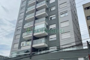 Apartamento com 120m², 3 dormitórios, 2 vagas, no bairro Exposição em Caxias do Sul para Comprar