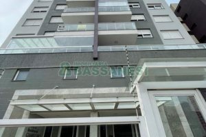 Apartamento com 120m², 3 dormitórios, 2 vagas, no bairro Exposição em Caxias do Sul para Comprar