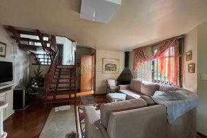 Casa com 383m², 4 dormitórios, 2 vagas, no bairro Bela Vista em Caxias do Sul para Comprar