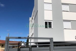 Apartamento com 61m², 2 dormitórios, 1 vaga, no bairro Desvio Rizzo em Caxias do Sul para Comprar