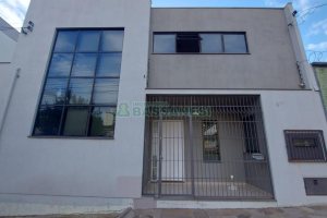 Casa Comercial com 300m², 3 dormitórios, no bairro Nossa Senhora de Lourdes em Caxias do Sul para Alugar ou Comprar