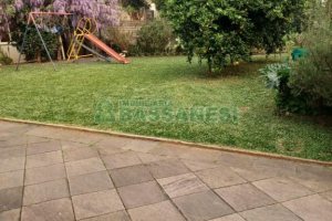 Casa com 249m², 3 dormitórios, 3 vagas, no bairro Nossa Senhora de Lourdes em Caxias do Sul para Comprar