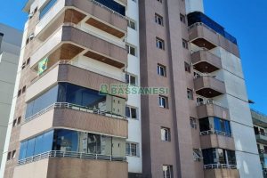 Apartamento com 120m², 3 dormitórios, 2 vagas, no bairro Madureira em Caxias do Sul para Alugar