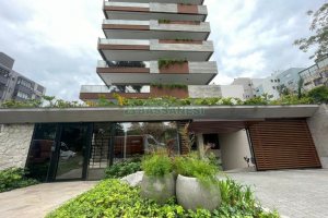 Apartamento com 266m², 3 dormitórios, 2 vagas, no bairro Exposição em Caxias do Sul para Comprar